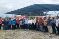 Bupati Bangkalan Lukman Hakim meninjau pembenihan bibit lele di Balai Benih Kelurahan Tunjung, Kamis, 30 April 2026. (Foto Dok Ho/RadarBangsa.co.id)