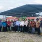 Bupati Bangkalan Lukman Hakim meninjau pembenihan bibit lele di Balai Benih Kelurahan Tunjung, Kamis, 30 April 2026. (Foto Dok Ho/RadarBangsa.co.id)