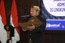 Bupati Lamongan Yuhronur Efendi saat melantik 34 pejabat di Pendopo Lokatantra. (Foto Dok Ho/RadarBangsa.co.id – Selasa, 5 Mei 2026)