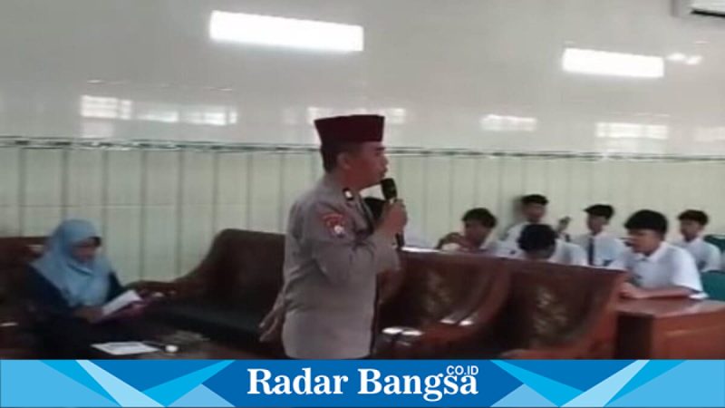 Kegiatan sosialisasi pencegahan bullying di SMP Islam Tikung Lamongan, Selasa (5/5/2026). (Foto Dok Ho/RadarBangsa.co.id)