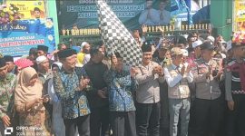 Sebanyak 366 calon jemaah haji Kloter SUB 74 diberangkatkan dari Masjid Agung Asyuhada Pamekasan, Minggu (10/5/2026). (Foto Dok Ho/RadarBangsa.co.id)