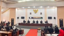Rapat Paripurna DPRD Sampang terkait rekomendasi LKPj Bupati Sampang Tahun 2025 digelar Kamis (30/4/2026). (Foto Dok Ho/RadarBangsa.co.id)