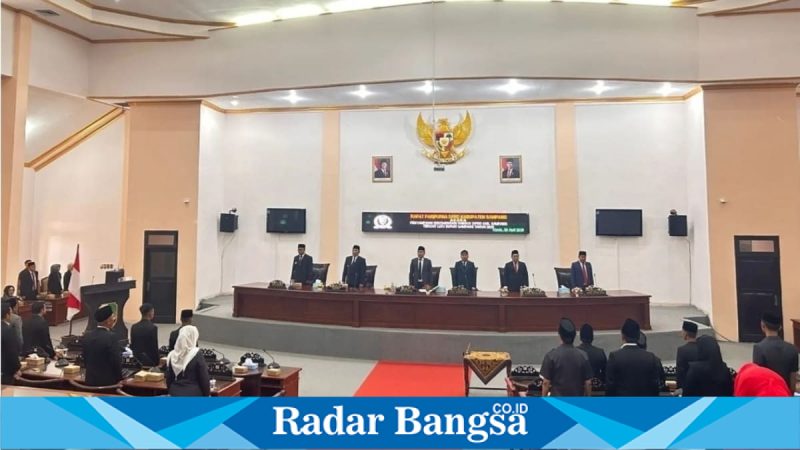 Rapat Paripurna DPRD Sampang terkait rekomendasi LKPj Bupati Sampang Tahun 2025 digelar Kamis (30/4/2026). (Foto Dok Ho/RadarBangsa.co.id)