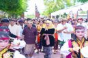 Gubernur Jawa Timur Khofifah Indar Parawansa menghadiri Dharma Shanti Nyepi 1948 di Pura Segara Kenjeran Surabaya, Minggu (3/5/2026). (Foto Dok Ho/RadarBangsa.co.id)