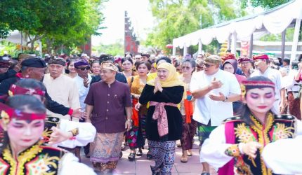 Gubernur Khofifah hadiri Dharma Shanti Nyepi 1948 di Pura Segara Kenjeran Surabaya