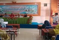 Disperinaker Bangkalan menggelar sosialisasi peluang kerja luar negeri di SMKN 1 Arosbaya, Rabu, 7 Mei 2026. (Foto Dok Ho/RadarBangsa.co.id)