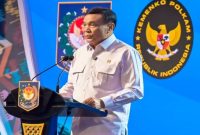 Menko Polkam Djamari Chaniago saat memberikan arahan kepada Forkopimda Regional Nusa Tenggara dan Maluku di Senggigi, Lombok Barat, Selasa, 15 Mei 2026. (Foto Dok Ho/RadarBangsa.co.id)