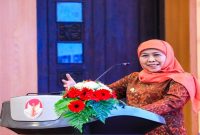 Gubernur Jawa Timur Khofifah Indar Parawansa saat membuka PKN II dan penutupan Latsar CPNS di Kantor BPSDM Jatim, Surabaya, Selasa, 19 Mei 2026. (Foto Dok Ho/RadarBangsa.co.id)
