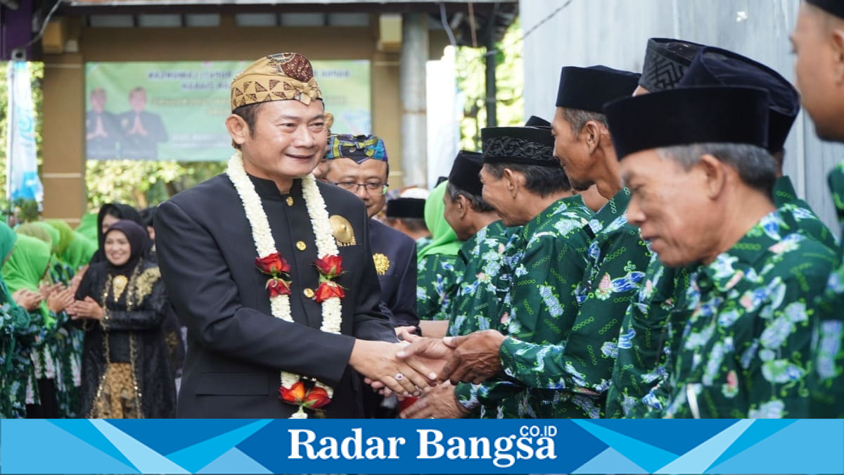 Bupati Lamongan Yuhronur Efendi bersama Forkopimda saat ziarah leluhur rangkaian HJL ke-457, Senin, 25 Mei 2026. (Foto Dok Ho/RadarBangsa.co.id)