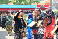 Gubernur Khofifah saat peluncuran Sekolah Berintegritas di Grahadi, Surabaya, Senin (4/5/2026). (Foto Dok Ho/RadarBangsa.co.id)