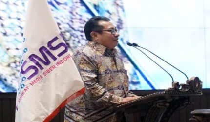 Ketum SMSI Firdaus menyampaikan pernyataan Hari Kebebasan Pers Sedunia di Jakarta