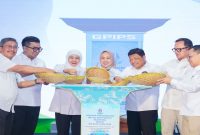 Gubernur Jatim Khofifah bersama Wamendagri saat peluncuran GPIPS di Sidoarjo, Rabu (13/5/2026). (Foto Dok Ho/RadarBangsa.co.id)