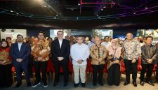 Menteri Ketenagakerjaan bersama Wadhwani Foundation dan PT Indosat Tbk saat penandatanganan MoU di Jakarta, Selasa (5/5/2026). (Foto Dok Ho/RadarBangsa.co.id)