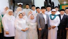 Wakil Presiden RI Gibran Rakabuming Raka bersama Gubernur Jatim Khofifah dan Kapolri menghadiri Haul ke-55 KH Abdul Wahab Chasbullah di Ponpes Bahrul Ulum Tambakberas, Jombang, Minggu, 10 Mei 2026 (Foto Dok Ho/RadarBangsa.co.id)