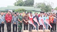 Sekda Lubuk Linggau menghadiri penyerahan kendaraan operasional Koperasi Merah Putih di Lapangan Kodim 0406 Lubuk Linggau, Kamis (7/5/2026). (Foto Dok Ho/RadarBangsa.co.id)