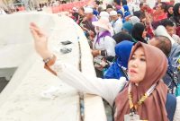 Ning Lia saat menjalani lempar jumrah di kawasan Jamarat, Mina, Arab Saudi. Jumat, 29 Mei 2026   (Foto Dok Ho/RadarBangsa.co.id)