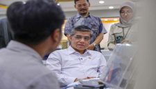 Menteri Ketenagakerjaan meninjau pelaksanaan program pemagangan nasional di PT Yupi Indo Jelly Gum Tbk, Bogor, Rabu (6/5/2026). (Foto Dok Ho/RadarBangsa.co.id)