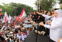 Khofifah dalam peringatan May Day di Surabaya, Jumat, 1 Mei 2026 (Foto Dok Ho/RadarBangsa.co.id)