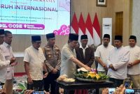 Bupati Jember Gus Fawait menghadiri tasyakuran dan doa bersama bersama serikat pekerja dalam peringatan Hari Buruh Internasional di Pendopo Wahyawibawagraha, Jumat, 1 Mei 2026. (Foto Dok Ho/RadarBangsa.co.id)