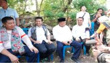 Menteri PKP Maruarar Sirait bersama Bupati Bangkalan Lukman Hakim meninjau usulan BSPS di Desa Sukolilo Barat, Minggu (3/5/2026). (Foto Dok Ho/RadarBangsa.co.id)