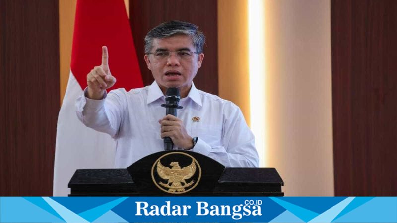 Menteri Ketenagakerjaan Yassierli menyampaikan ratifikasi ILO 188 pada peringatan May Day 2026, Sabtu (2/5/2026). (Foto Dok Ho/RadarBangsa.co.id)