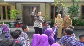 Anak PAUD saat kunjungan ke Pendopo Lokatantra Lamongan, Selasa (5/5/2026). (Foto Dok Ho/RadarBangsa.co.id)