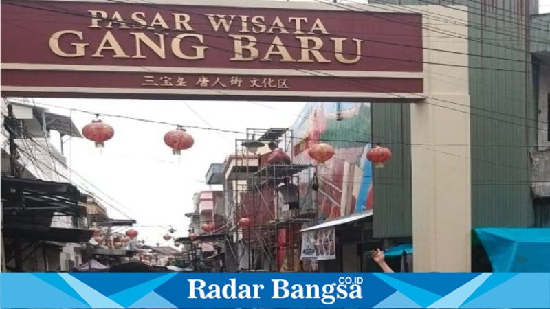 Aktivitas pedagang dan pengunjung di Pasar Gang Baru Semarang, Selasa (5/5/2026), kawasan heritage Pecinan yang terus dikembangkan sebagai destinasi wisata sejarah. (Foto Dok Ho/RadarBangsa.co.id)