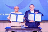 Penandatanganan kerja sama antara Kementerian Ketenagakerjaan dan Universitas Padjadjaran di Jatinangor, Sumedang, Jawa Barat, Senin, 18 Mei 2026. (Foto Dok Ho/RadarBangsa.co.id)