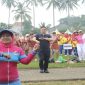 Sekda Kabupaten Malang Budiar Anwar saat menghadiri senam lansia di Pakis Kembar, Minggu (10/5/2026). (Foto Dok Ho/RadarBangsa.co.id)