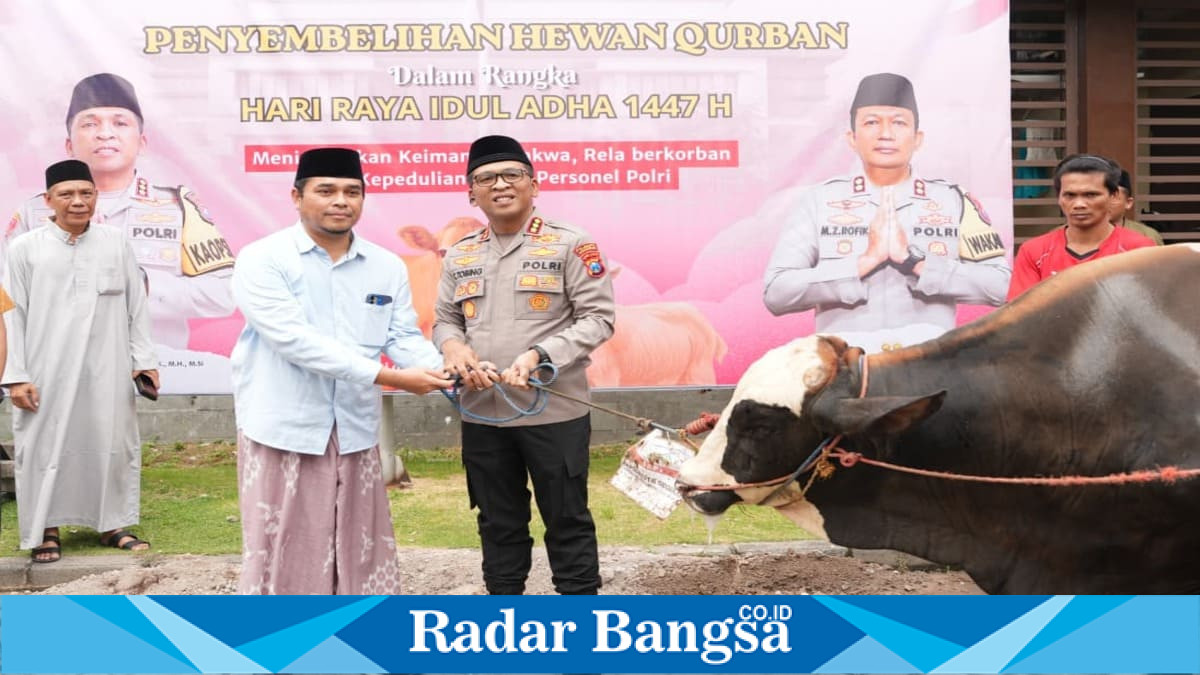 Polresta Sidoarjo menyalurkan 100 hewan kurban usai Shalat Idul Adha 1447 H. Rabu, 27 Mei 2026. (Foto Dok Ho/RadarBangsa.co.id)