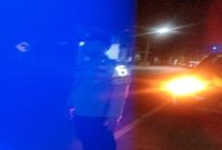 Petugas Polsek Tikung saat patroli Blue Light di jalur perbatasan Tikung-Kembangbahu dan Tikung-Lamongan Kota, Jumat (1/5/2026) dini hari. (Foto Dok Ho/RadarBangsa.co.id)