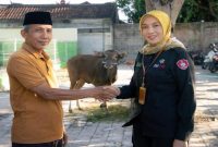 Penyerahan hewan kurban RSUD H. Moh. Ruslan kepada warga Lingkungan Gebang Baru, Selasa, 26 Mei 2026. (Foto Dok Ho/RadarBangsa.co.id)