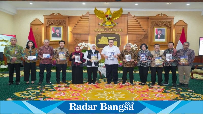 Gubernur Khofifah bersama Kepala BRIN bahas kolaborasi riset di Gedung Negara Grahadi Surabaya, Sabtu, 9 Mei 2026 (Foto Dok Ho/RadarBangsa.co.id)