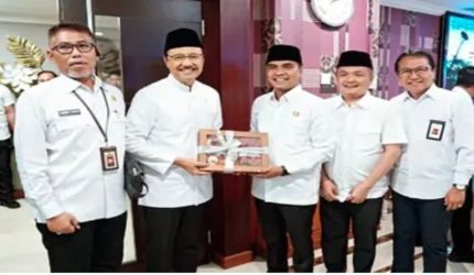 Bupati Bangkalan Lukman Hakim bertemu Mensos RI bahas percepatan Sekolah Rakyat di Bangkalan