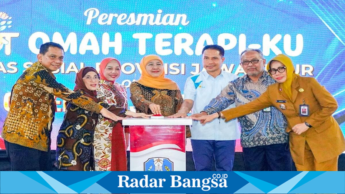 Gubernur Jawa Timur Khofifah Indar Parawansa meresmikan layanan Omah Terapi-KU di UPT PPSAB Sidoarjo, Selasa (19/5/2026). (Foto Dok Ho/RadarBangsa.co.id)