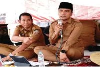 Bupati Bangkalan Lukman Hakim saat sosialisasi PBB di Desa Mandung, Kecamatan Kokop, Senin (11/5/2026). (Foto Dok Ho/RadarBangsa.co.id)