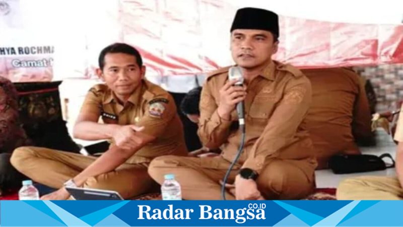 Bupati Bangkalan Lukman Hakim saat sosialisasi PBB di Desa Mandung, Kecamatan Kokop, Senin (11/5/2026). (Foto Dok Ho/RadarBangsa.co.id)