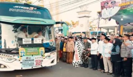 Pelepasan jamaah calon haji Bangkalan di Masjid Agung Bangkalan tahun 2026