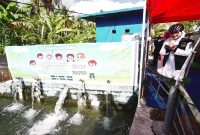 Bupati Banyuwangi Ipuk Fiestiandani meresmikan rumah pompa dan sumur bor bantuan Kementan di Desa Kaotan, Kamis (7/5/2026). (Foto Dok Ho/RadarBangsa.co.id)