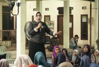 Wakil Bupati Sidoarjo Mimik Idayana berdialog dengan warga dalam forum Ruang Kebersamaan di Desa Kebaron, Sabtu (9/5/2026). (Foto Dok Ho/RadarBangsa.co.id)