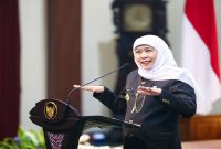 Gubernur Jawa Timur Khofifah Indar Parawansa melantik 65 kepala SMA, SMK, dan SLB di Gedung Negara Grahadi, Surabaya, Rabu, 3 Juni 2026. (Foto: Dok Ho/RadarBangsa.co.id)