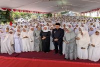 Wali Kota Blitar Syauqul Muhibbin dan Gubernur Jawa Timur Khofifah Indar Parawansa menghadiri Sema'an Al-Quran 56 Khataman pada Sabtu, 20 Juni 2026. (Foto Dok Ho/RadarBangsa.co.id)