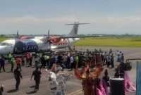 Bupati Jember Gus Fawait bersama Gus Rivqy saat meresmikan penerbangan Wings Air rute Jember-Surabaya. Senin, 1 Juni 2026  (Foto Dok Ho/RadarBangsa.co.id)