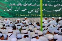 Ratusan jamaah menghadiri peringatan haul ke-53 Habib Hadi bin Abdullah Al-Haddar di Lateng, Banyuwangi, Ahad (21/6/2026). (Foto Dok Ho/RadarBangsa.co.id)