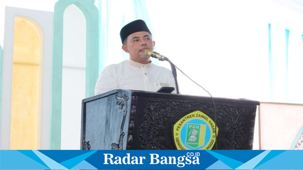Bupati Probolinggo dr. Mohammad Haris menghadiri Haul Akbar KH Sholeh Nahrawi dan seluruh masyayikh Genggong di Pondok Baitus Sholihin, Kecamatan Krejengan, Sabtu (20/6/2026). (Foto Dok Ho/RadarBangsa.co.id)