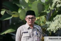 Plh Kepala Diskominfo Jember Gatot Triyono memberikan keterangan terkait pengulangan seleksi Direktur Utama Perumdam Tirta Pandalungan, Selasa (16/6/2026). (Foto Dok Ho/RadarBangsa.co.id)