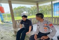 Personel Polsek Laren melaksanakan patroli cooling system untuk menjaga situasi kamtibmas tetap kondusif di Kecamatan Laren, Lamongan, Kamis (26/6/2026). (Foto Dok Ho/RadarBangsa.co.id)