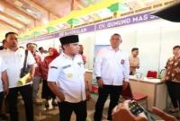 Bupati Bangkalan Lukman Hakim menghadiri pembukaan Job Fair 2026 di Pendopo Agung Bangkalan yang diikuti ribuan pencari kerja dan menghadirkan 32 perusahaan dengan total 3.345 lowongan pekerjaan. Rabu, 10 Juni 2026 (Foto Dok Ho/RadarBangsa.co.id)