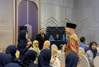 Prosesi sungkeman mewarnai Purnawiyata Angkatan XXIII SMP Al Muslim Surabaya. Jumat, 13 Juni 2026. (Foto Dok Ho/RadarBangsa.co.id)