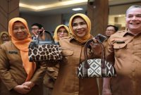 Wakil Bupati Sidoarjo Mimik Idayana meninjau layanan UMKM, Galeri UMKM, dan Klinik UMKM di Sidoarjo, Selasa (7/7/2026). (Foto Dok Ho/RadarBangsa.co.id)
